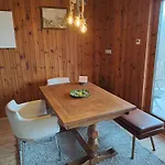 Haus Am - Der Idyllische Privatsee Nahe Wien 펜션