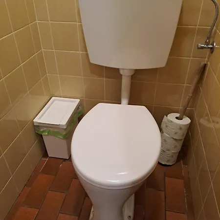 Haus Am - Der Idyllische Privatsee Nahe Wien Semesterbostad