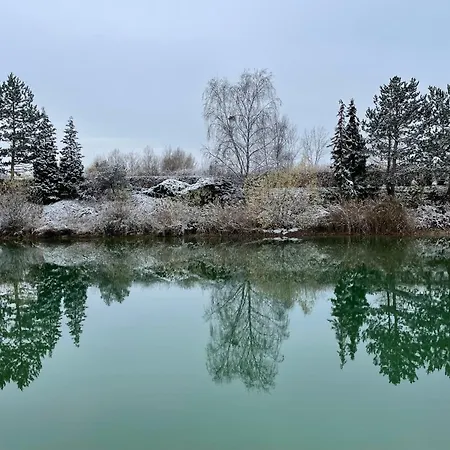 Haus Am - Der Idyllische Privatsee Nahe Wien Semesterbostad *